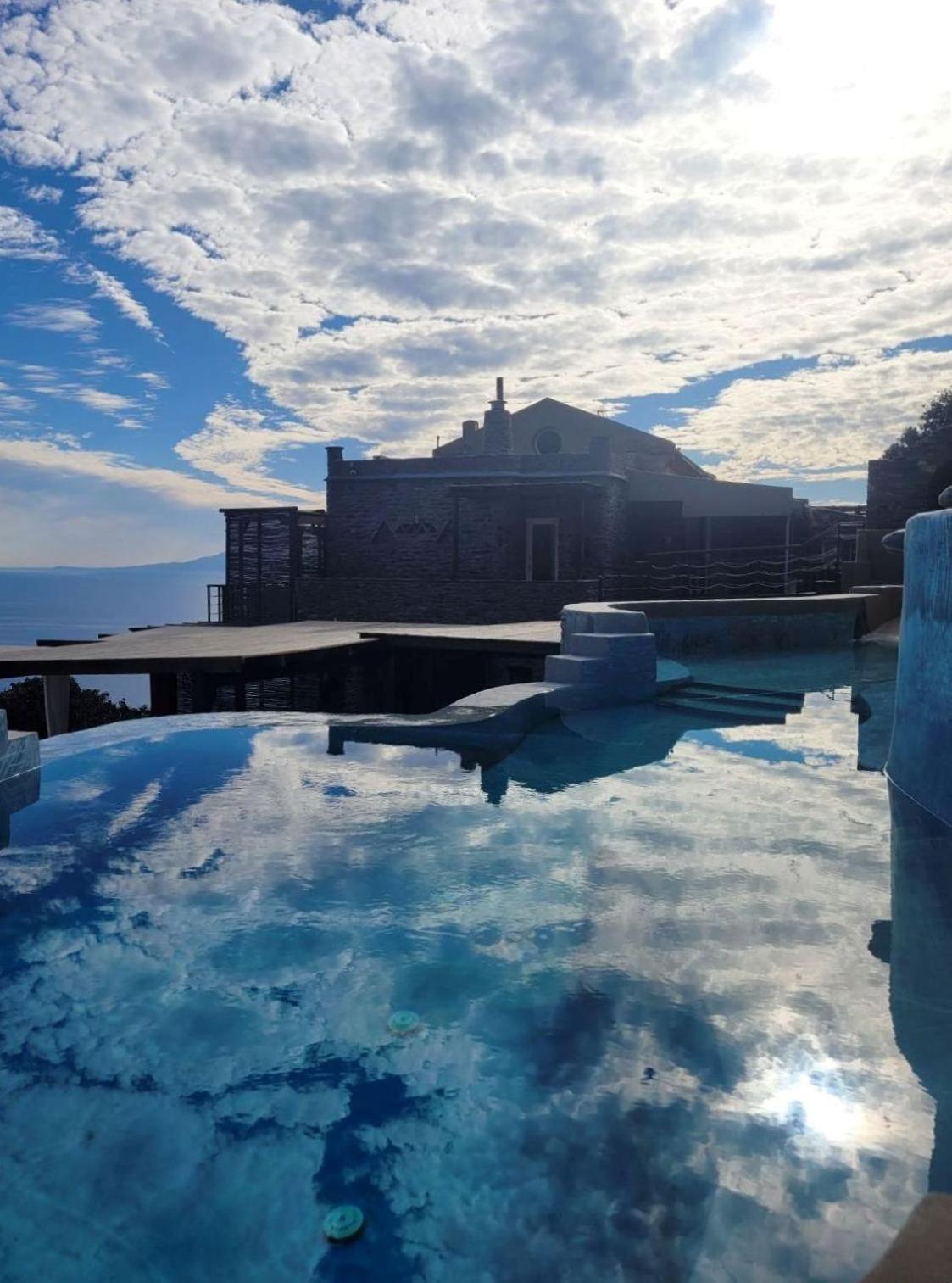 Aegean Castle Andros - Adults Only Aparthotel Agia Eleousa Exteriör bild