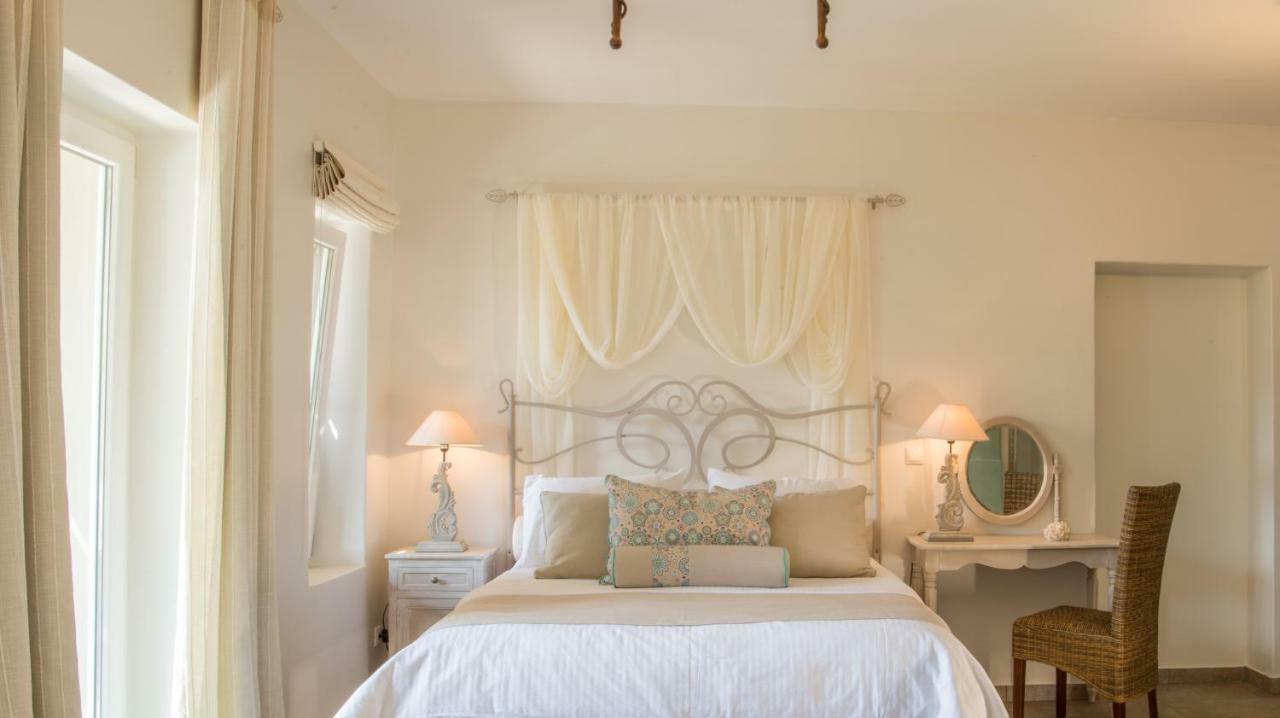 Aegean Castle Andros - Adults Only Aparthotel Agia Eleousa Exteriör bild